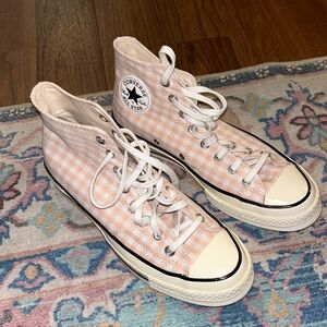 Women’s Pink Gingham Converse